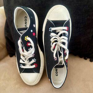 Converse Chuck Taylor AS Floral Embroidery Platform